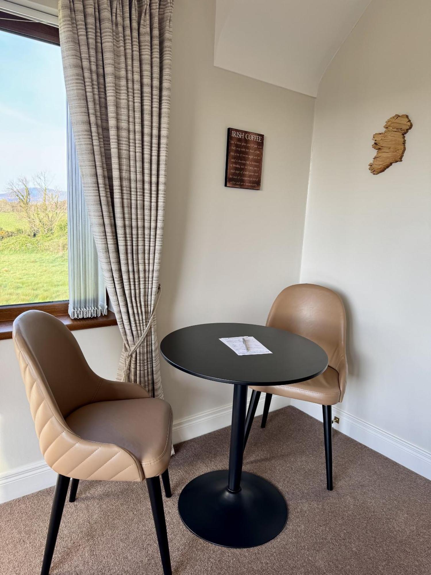 Mourne Country House Bed And Breakfast 基尔基尔 客房 照片